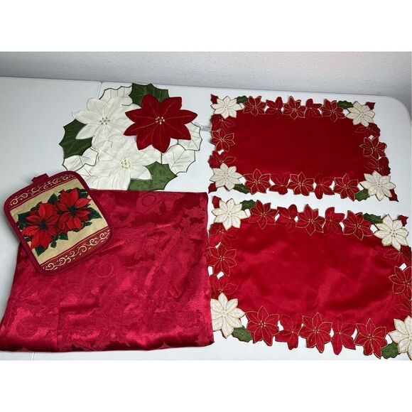 Christmas Table Set 5 Pcs Tablecloth 2 Placemats Centerpiece Mat Pot Holder Note - Picture 2 of 15